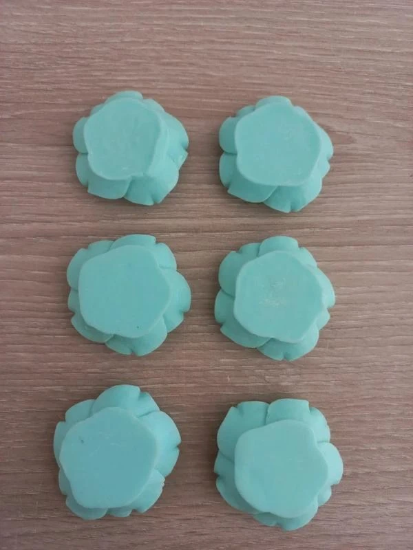 Set van grote bloemen hars – photo 2